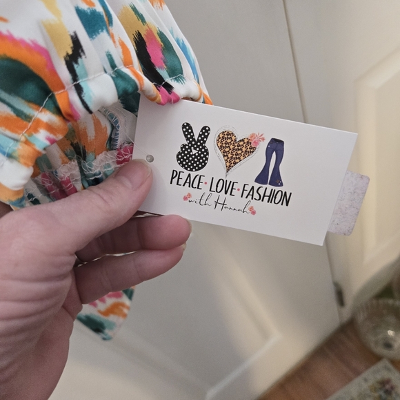 Abstract multicolored blouse - Picture 3 of 5